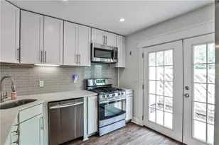 2302 Colonial Dr NE, Brookhaven, GA 30319 - Photo 11