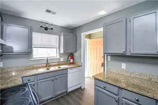 735 Oak Dr, Hapeville, GA 30354 - Photo 19