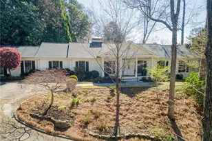 3647 Cloudland Dr NW, Atlanta, GA 30327 - Photo 43