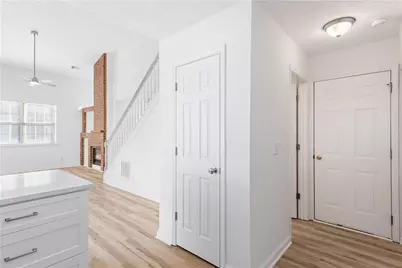 1222 W Oaks Way, Woodstock, GA 30188 - Photo 13