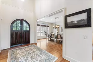 927 Buckingham Cir NW, Atlanta, GA 30327 - Photo 5