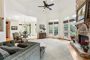 927 Buckingham Cir NW, Atlanta, GA 30327 - Photo 17