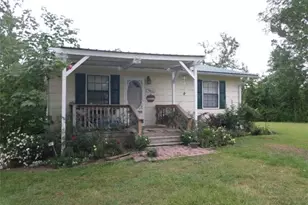 7865 Riverside Acres Dr, Donalsonville, GA 39845 - Photo 1