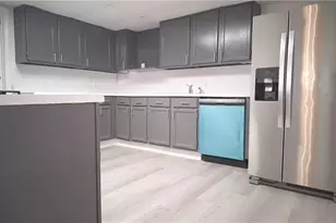 1425 Southland Vista Ct NE, Atlanta, GA 30329 - Photo 7