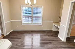 326 Henderson Lake Dr, Loganville, GA 30052 - Photo 13