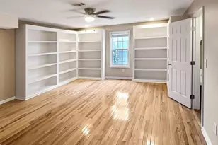 326 Henderson Lake Dr, Loganville, GA 30052 - Photo 5