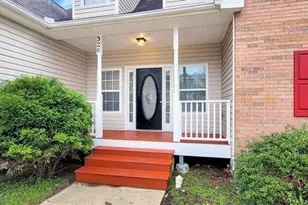 326 Henderson Lake Dr, Loganville, GA 30052 - Photo 3