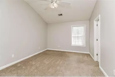 6055 Yellowood Court, Atlanta, GA 30349 - Photo 15