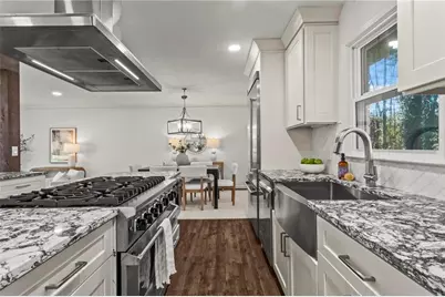 1106 Aurora Court, Dunwoody, GA 30338 - Photo 5