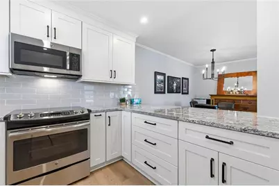 909 Hollyfax Circle NE, Atlanta, GA 30328 - Photo 11