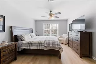 909 Hollyfax Cir NE, Atlanta, GA 30328 - Photo 13