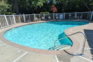 909 Hollyfax Cir NE, Atlanta, GA 30328 - Photo 23