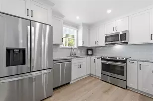 909 Hollyfax Cir NE, Atlanta, GA 30328 - Photo 3