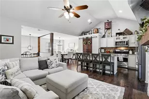 378 Baugh St, Commerce, GA 30529 - Photo 3