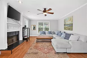 301 Tweed Ct, Sugar Hill, GA 30518 - Photo 7