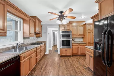 301 Tweed Court, Sugar Hill, GA 30518 - Photo 15