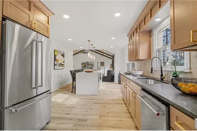 2670 Stonehenge Way, Dunwoody, GA 30360 - Photo 3