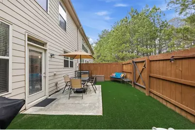 5527 Radford Loop, Fairburn, GA 30213 - Photo 3