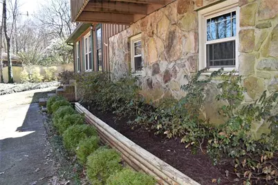 3515 Creek Court, Marietta, GA 30062 - Photo 3