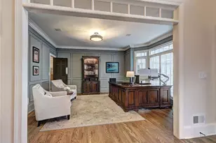 810 Club Chase Ln, Roswell, GA 30076 - Photo 5