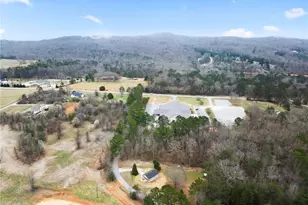 4147 Perry Dr, Gainesville, GA 30506 - Photo 3