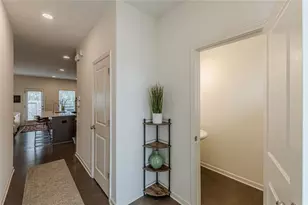 1286 Taylor Way, Stone Mountain, GA 30083 - Photo 5