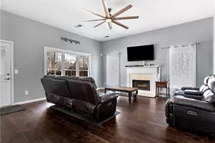 1910 Rocksram Dr, Buford, GA 30519 - Photo 19