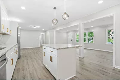 4188 Fontana Court, Atlanta, GA 30084 - Photo 11