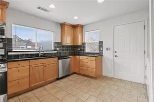 3036 Peeler Rd, Atlanta, GA 30360 - Photo 9