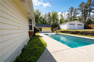 10130 Buice Rd, Alpharetta, GA 30022 - Photo 9