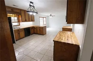 10130 Buice Rd, Alpharetta, GA 30022 - Photo 15