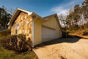 10130 Buice Rd, Alpharetta, GA 30022 - Photo 5