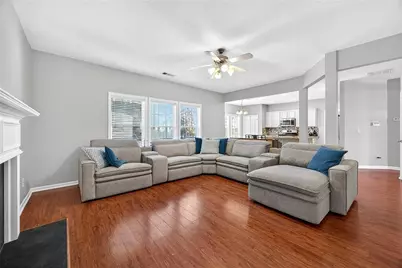 1322 Melrose Woods Ln, Lawrenceville, GA 30045 - Photo 15