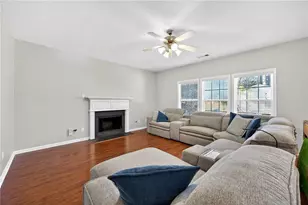 1322 Melrose Woods Ln, Lawrenceville, GA 30045 - Photo 7