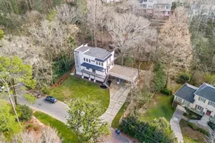 942 Peachtree Battle Cir NW, Atlanta, GA 30327 - Photo 55