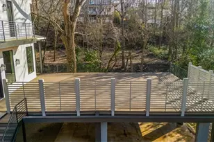 942 Peachtree Battle Cir NW, Atlanta, GA 30327 - Photo 33