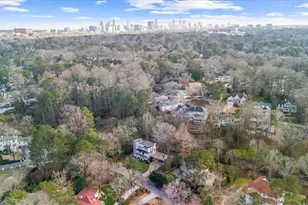 942 Peachtree Battle Cir NW, Atlanta, GA 30327 - Photo 57