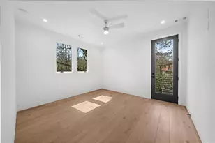 942 Peachtree Battle Cir NW, Atlanta, GA 30327 - Photo 45