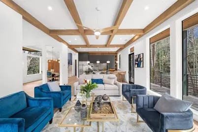 942 Peachtree Battle Circle NW, Atlanta, GA 30327 - Photo 9