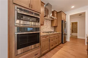 1071 Amarose Ln, Marietta, GA 30066 - Photo 11