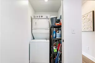 88 Peachtree Memorial Dr NW, Atlanta, GA 30309 - Photo 29