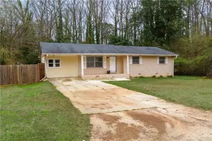 719 San Miguel Dr, Stone Mountain, GA 30083 - Photo 3