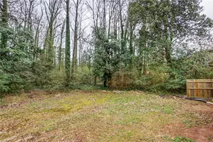 719 San Miguel Dr, Stone Mountain, GA 30083 - Photo 19