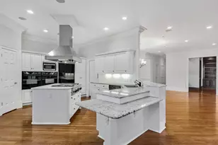 3657 Peachtree Rd NE, Atlanta, GA 30319 - Photo 9