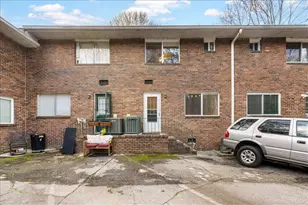 2412 Peachwood Cir NE, Atlanta, GA 30345 - Photo 27