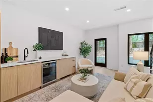 1165 Penny Ln, Atlanta, GA 30329 - Photo 17