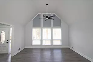 5077 Martindale Ln, Stone Mountain, GA 30088 - Photo 9