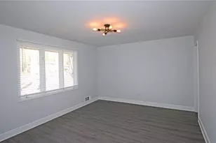 5077 Martindale Ln, Stone Mountain, GA 30088 - Photo 17