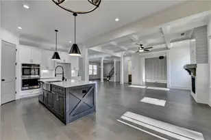 6181 Shoreland Cir, Buford, GA 30518 - Photo 11