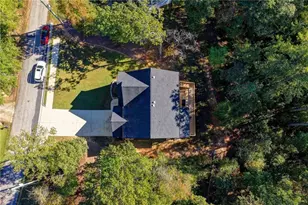 6181 Shoreland Cir, Buford, GA 30518 - Photo 95